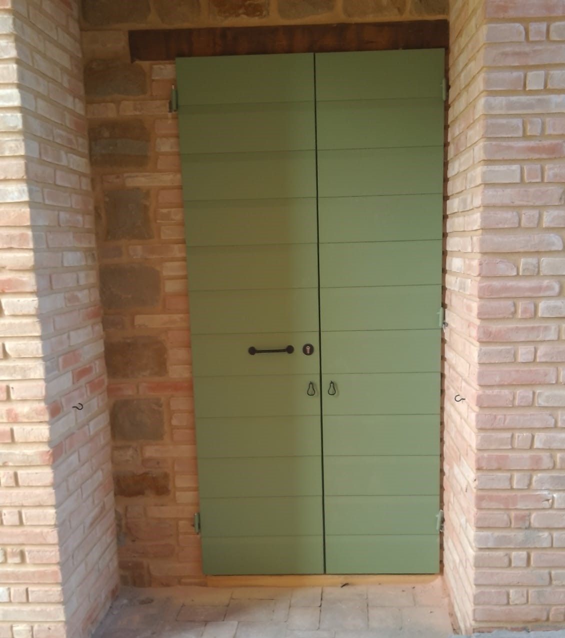 Portellone laccato verde